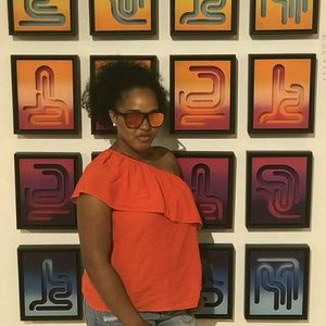 Meet your Posher, Denise